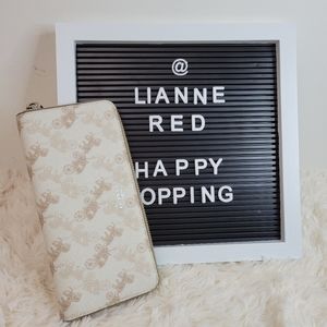 NWOT COACH Long Wallet Slim Accordion Zip Wallet Horse and Carriage Print